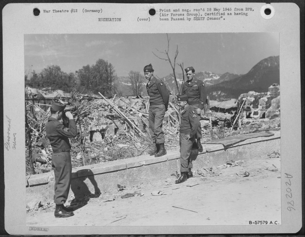 101st Airborne at Hitler's retreat