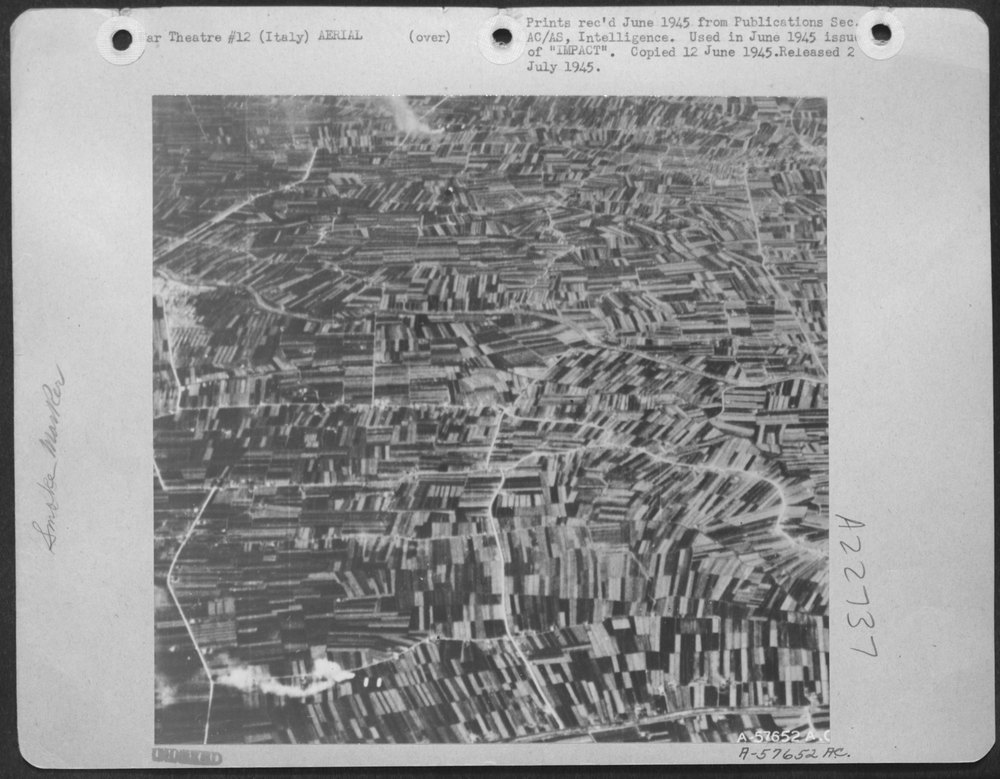 15th AF Heavies Over Italy