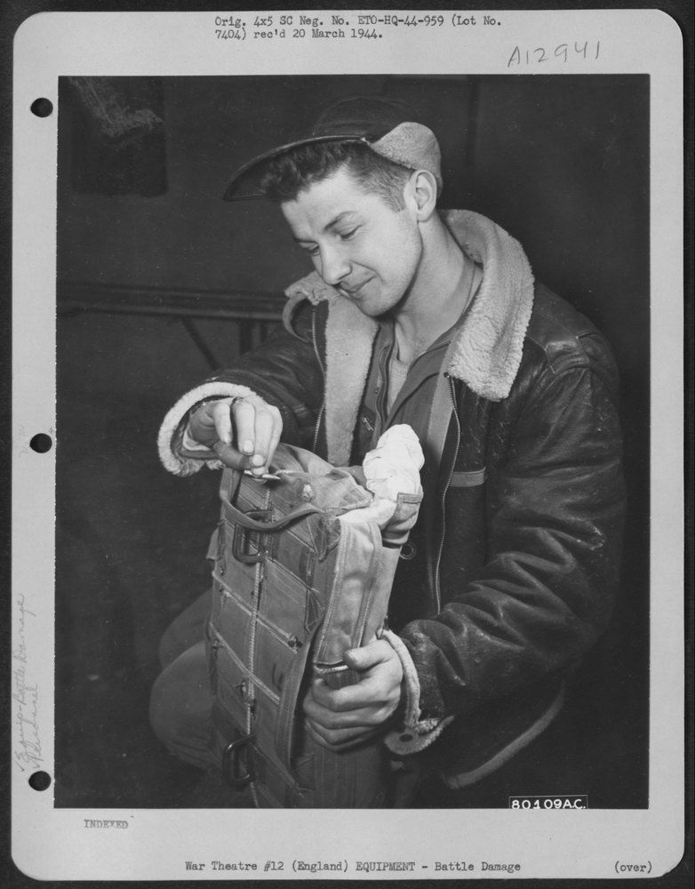 2nd Lt Robert A Zadnick in B17 raid