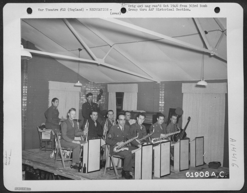 303rd Bomb Group dance band in England