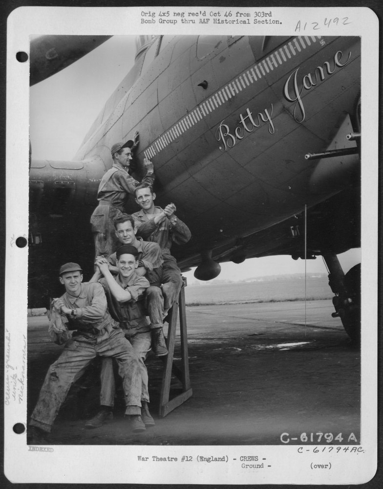 303rd Bomb Group in England