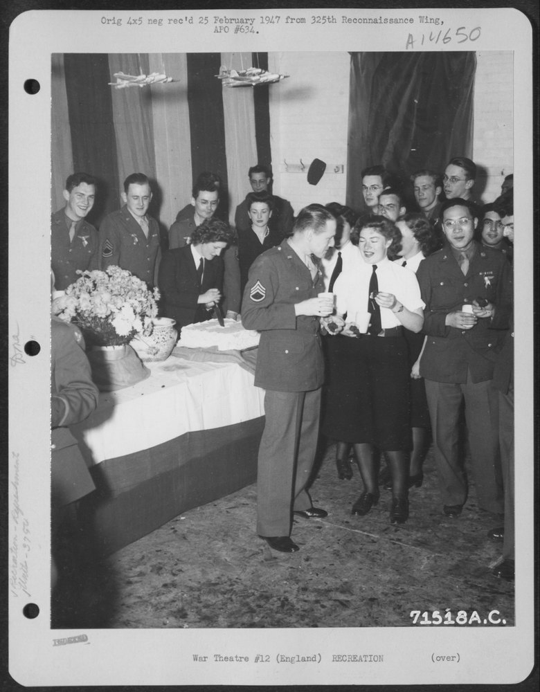 379th Bomb Group at HQ dance