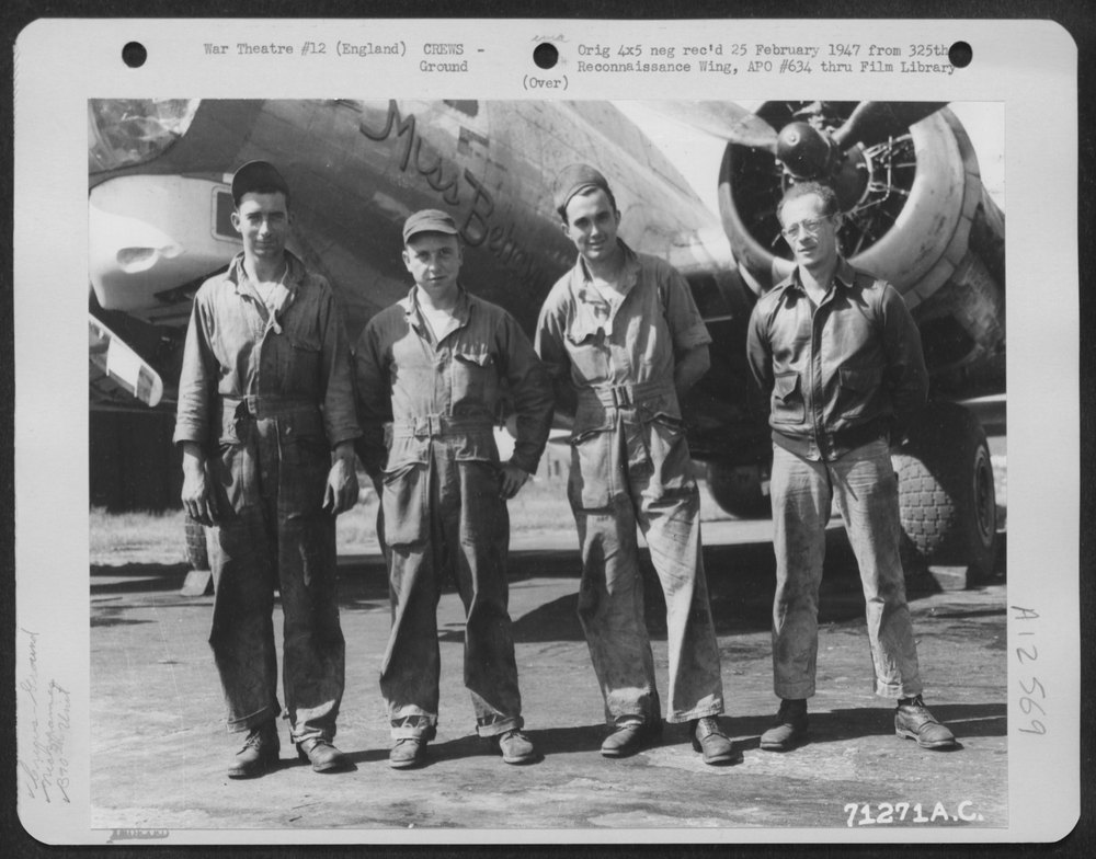390th Bomb Group B17 in England