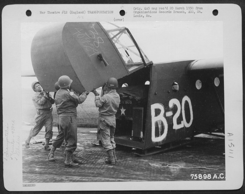 439th Troop Carrier Group in England