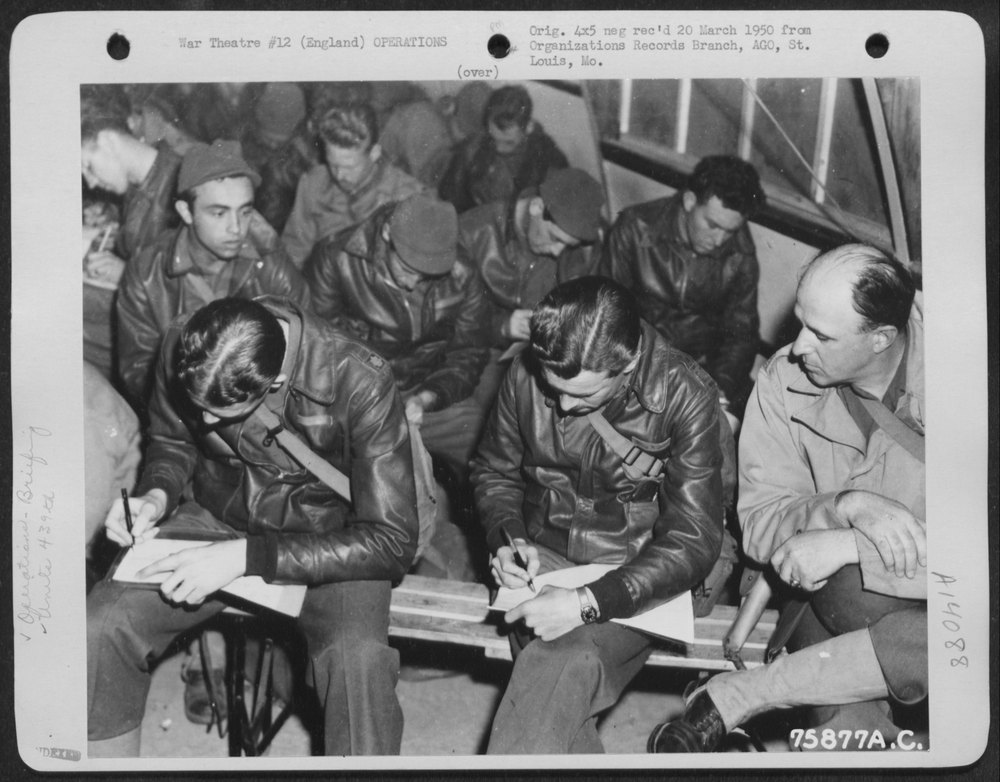 439th Troop Carrier Group in England