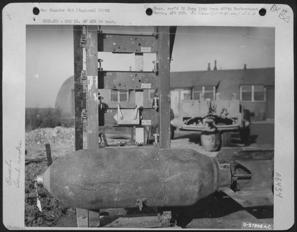 500 Lb Gp Anm 64 Bomb in England