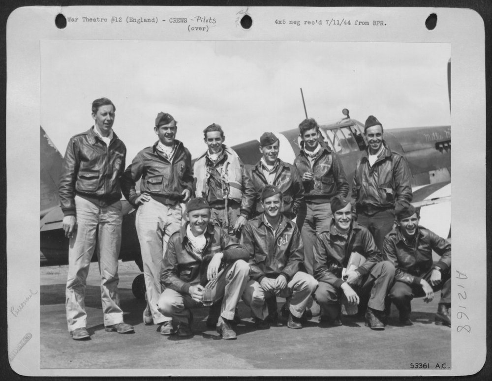 8th AAF Mustang pilots in England