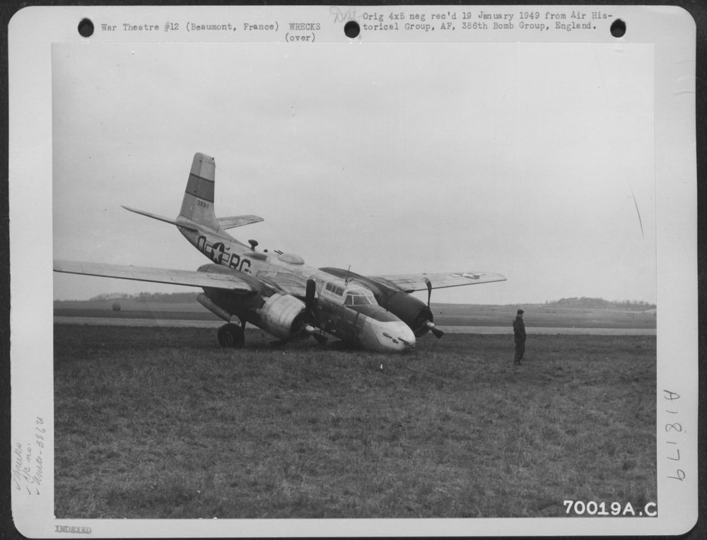 A-26 crash lands at Beaumont base