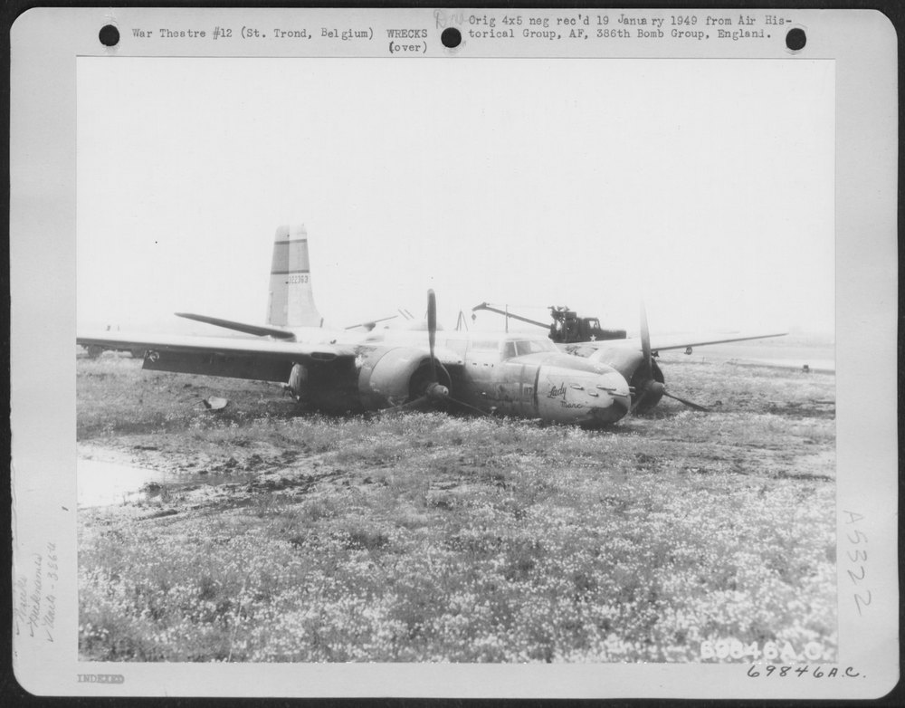 A-26 Lady Marc crash lands at St Trond