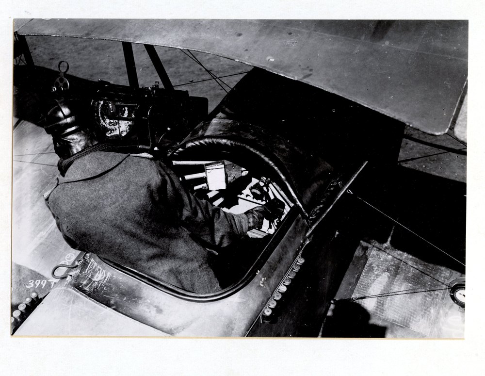 Activity of a flying artillery observer during battle, Near St. Quentin