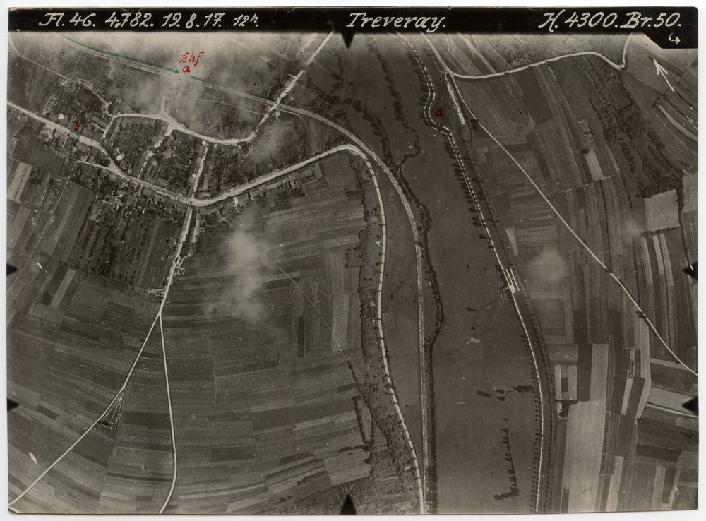 Aerial photograph of Treveray
