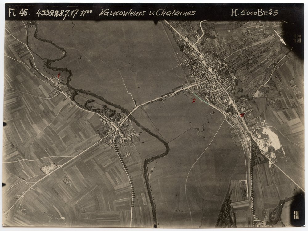Aerial photograph of Vaucouleurs and Chalaines