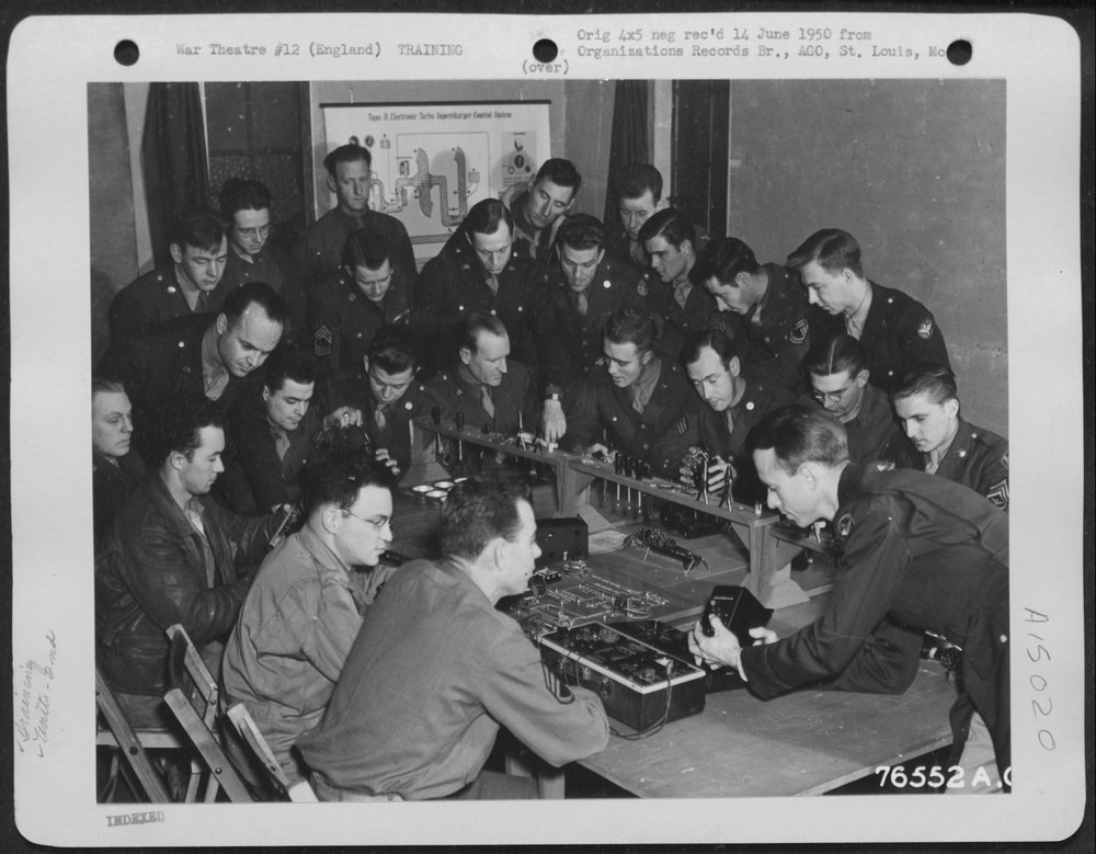 Air Force Personnel At Minneapolis-Honeywell School
