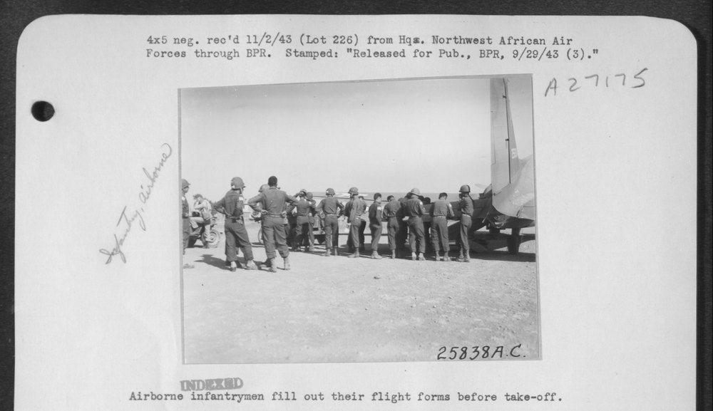 Airborne infantrymen before take-off