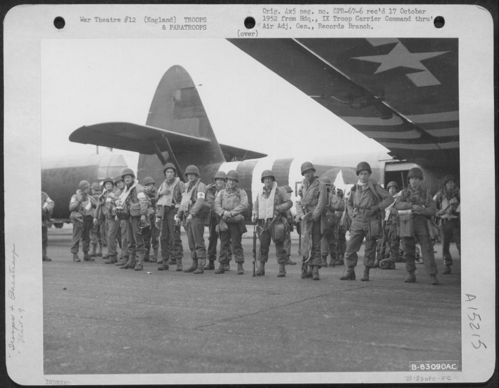 Airborne Infantrymen In England