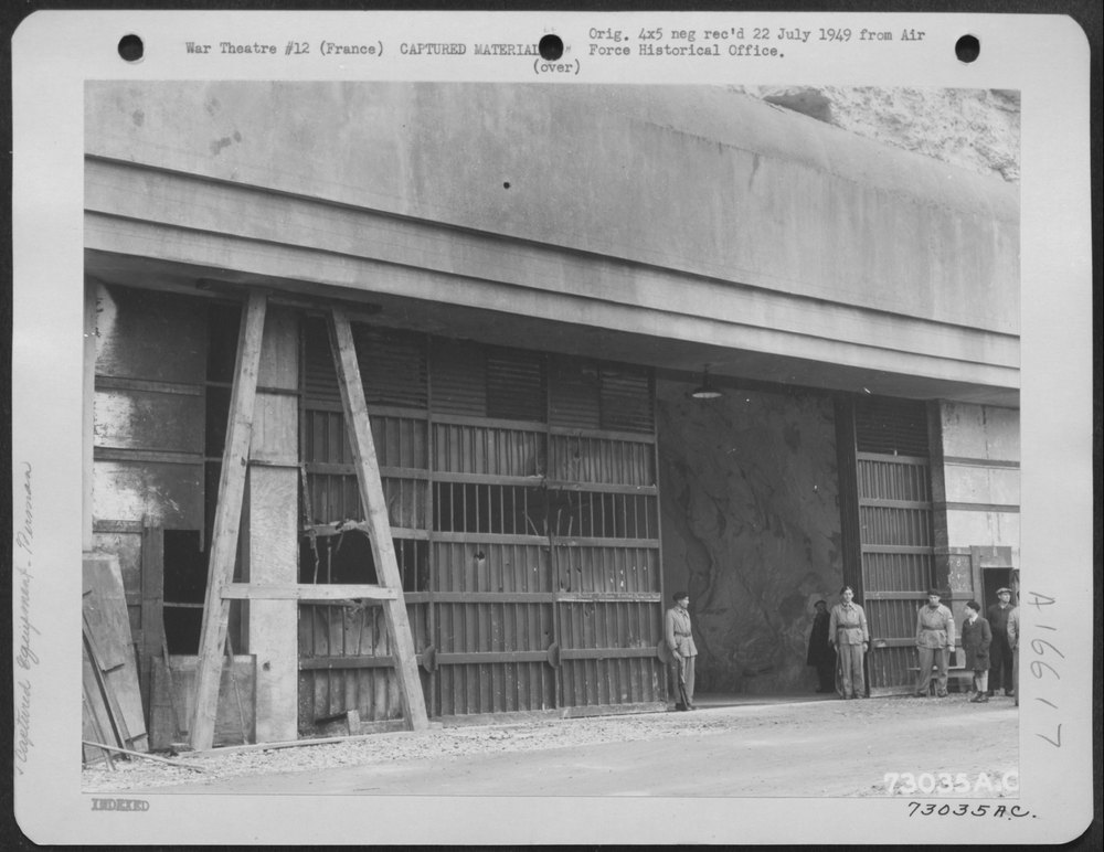 Aircraft plant at St Astier