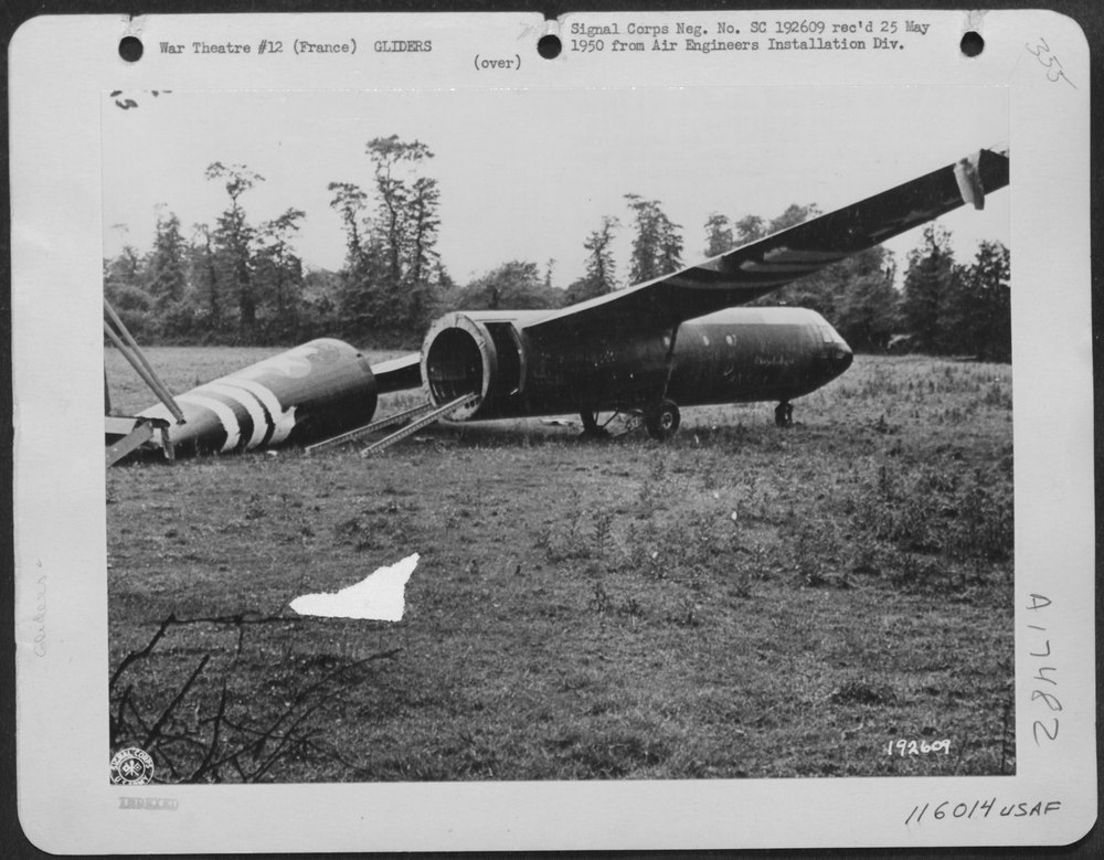 Airspeed Horsa glider in French field