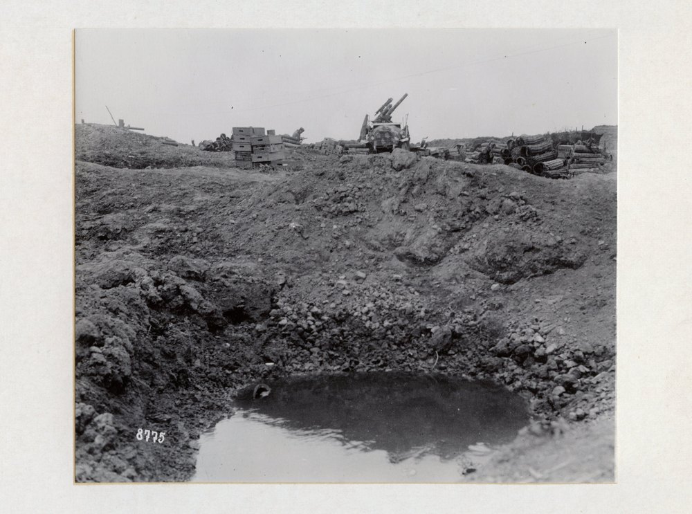 Anti-aircraft gun on a captured battle field, At Kemmel