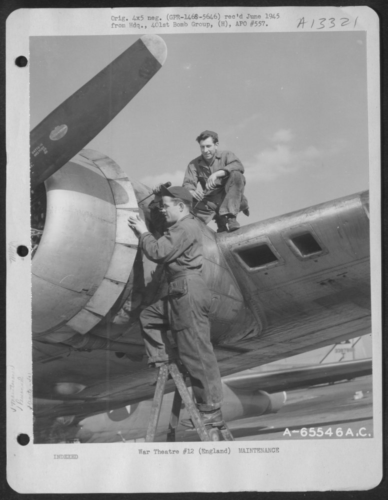 B-17 Engine England