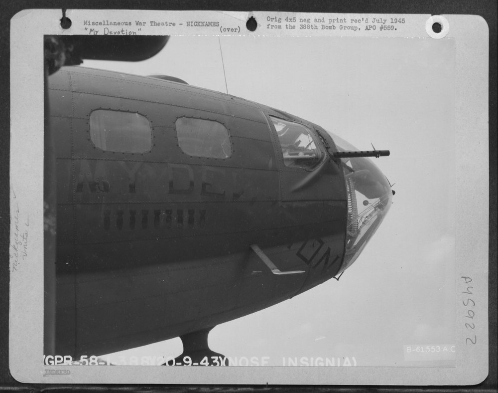 B-17 Flying Fortress at England airbase