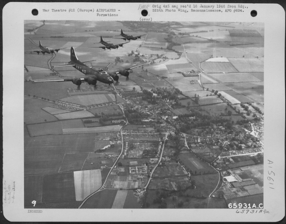 B-17 Flying Fortresses en route to Europe