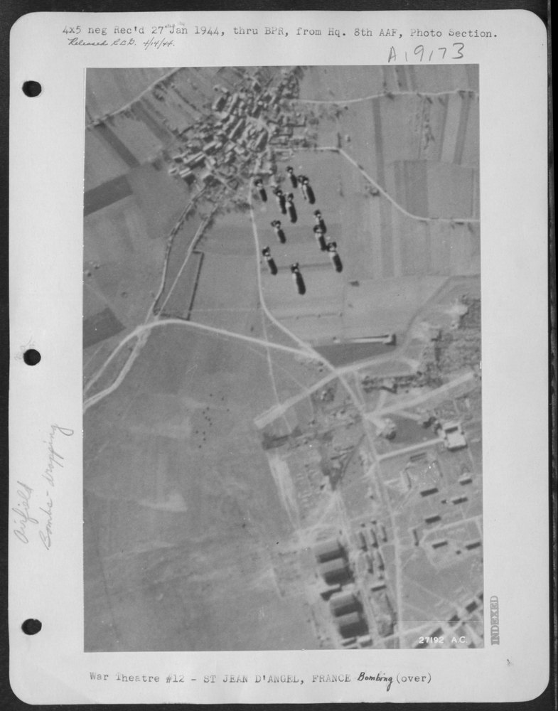 B-17 Flying Fortresses in England