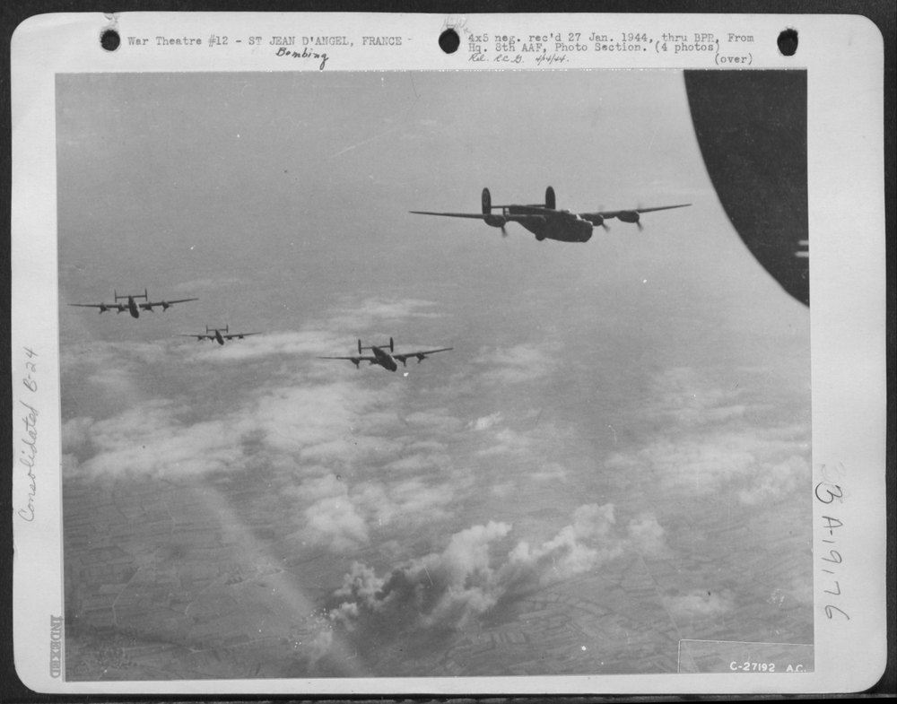 B-17 Flying Fortresses in England