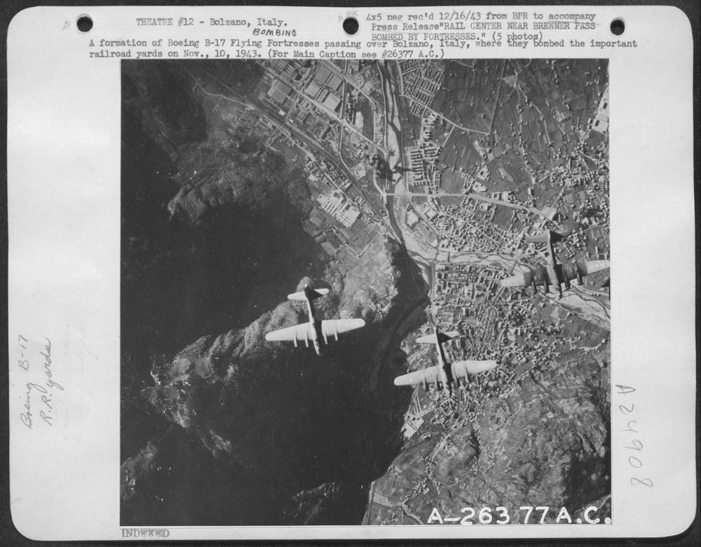 B-17 Flying Fortresses over Bolzano