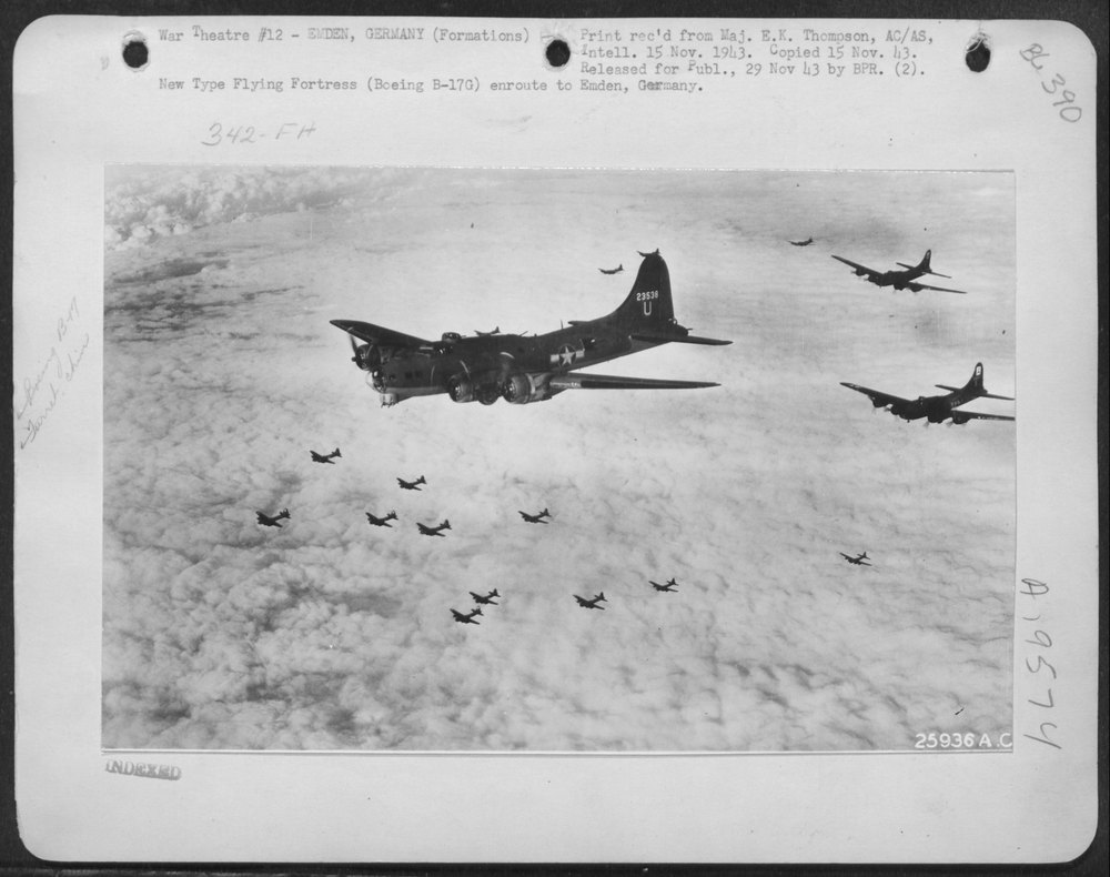 B-17G enroute to Emden