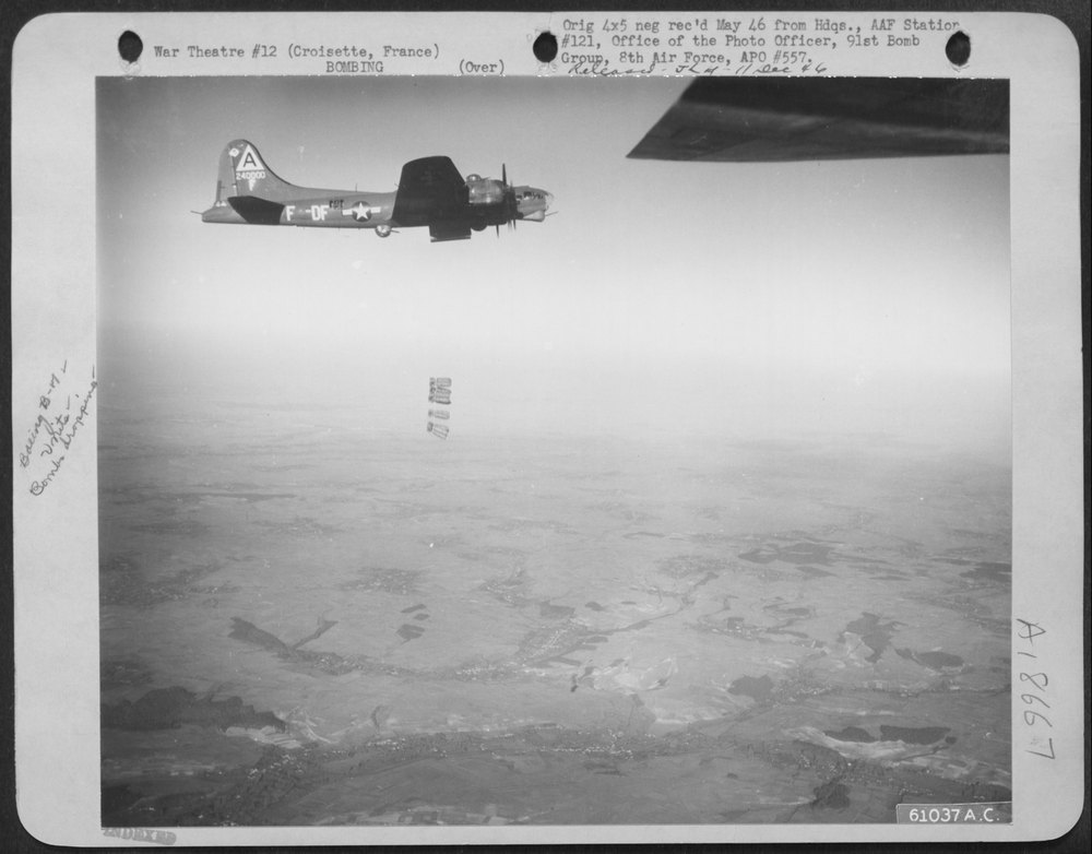 B-17s over Croisette France