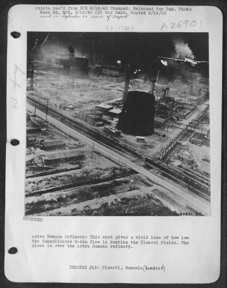B-24s over Astra Romana refinery