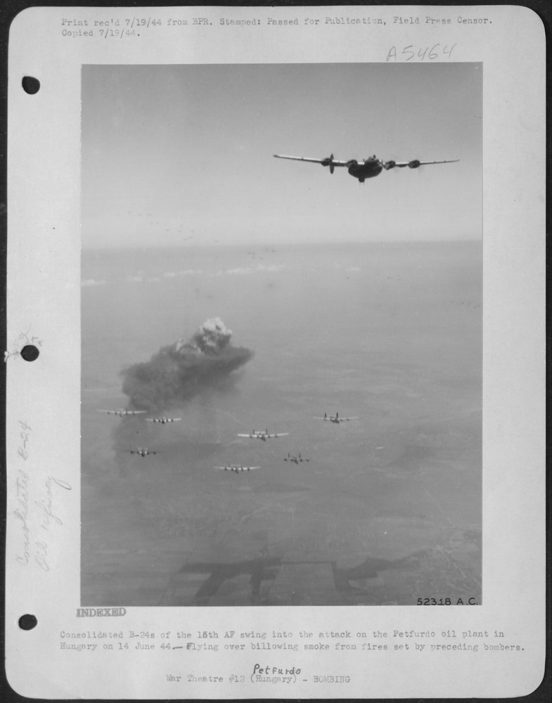 B-24s over Petfurdo oil plant