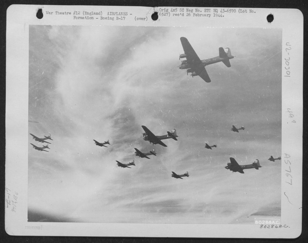 B17 Flying Fortresses over Molesworth