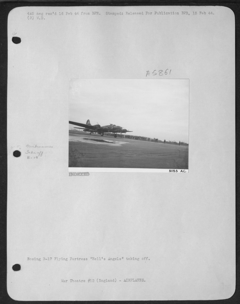 Boeing B-17 Flying ofrtress "Hell's Angels" taking off