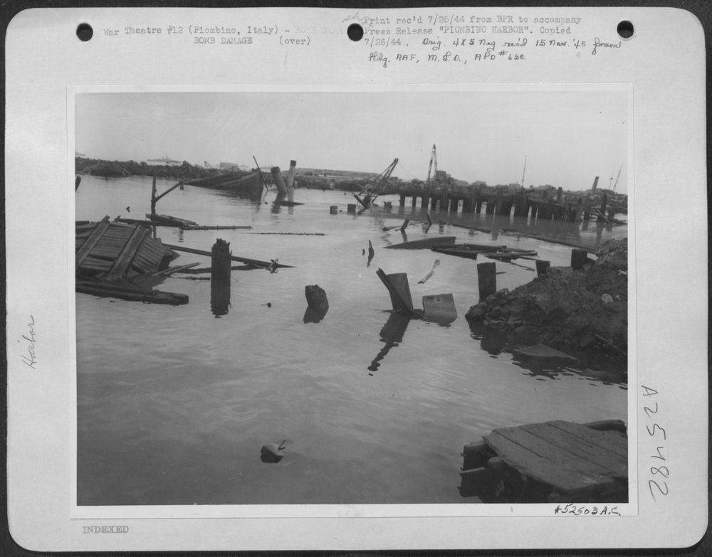 Bombers attack Piombino harbor