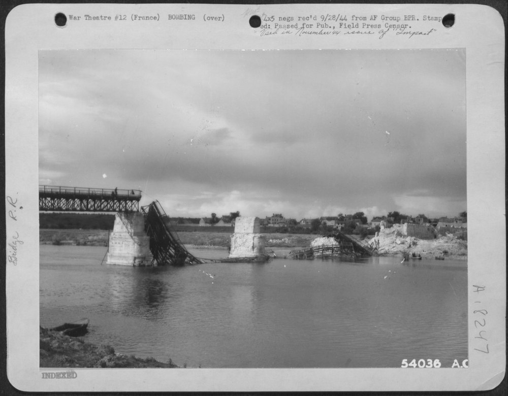 Bridge demolition north of Paris
