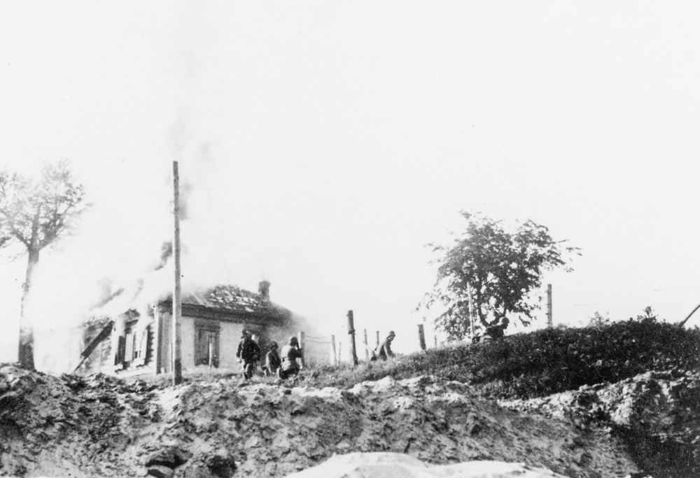 Burning down the town of Kogys