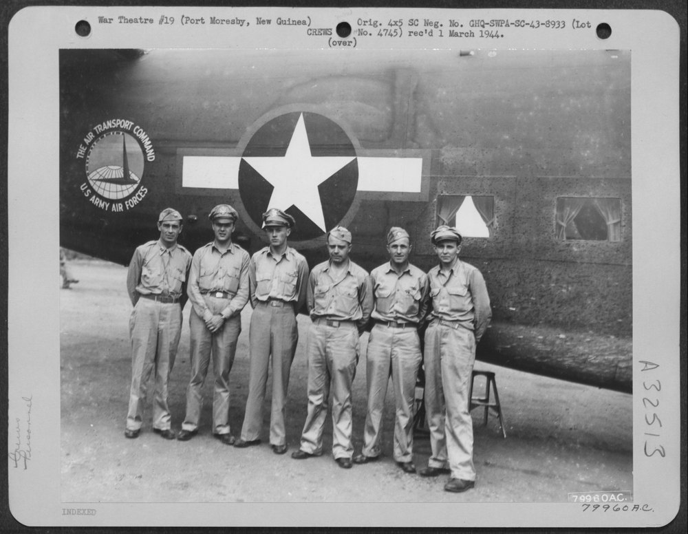 C-87 crew at Port Moresby