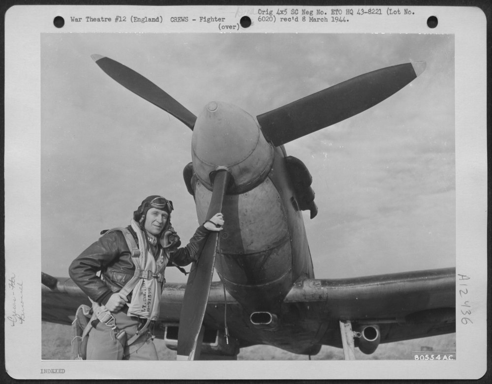 Capt Donald Willis with USAF