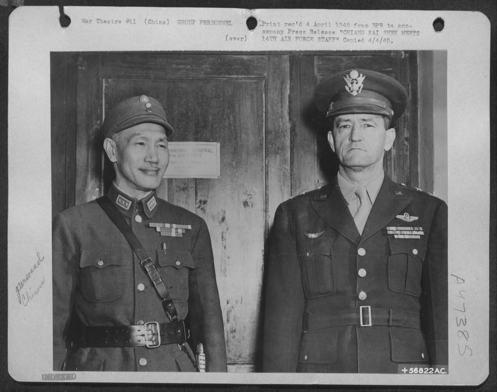 Chiang Kai Shek meets 14th Air Force staff
