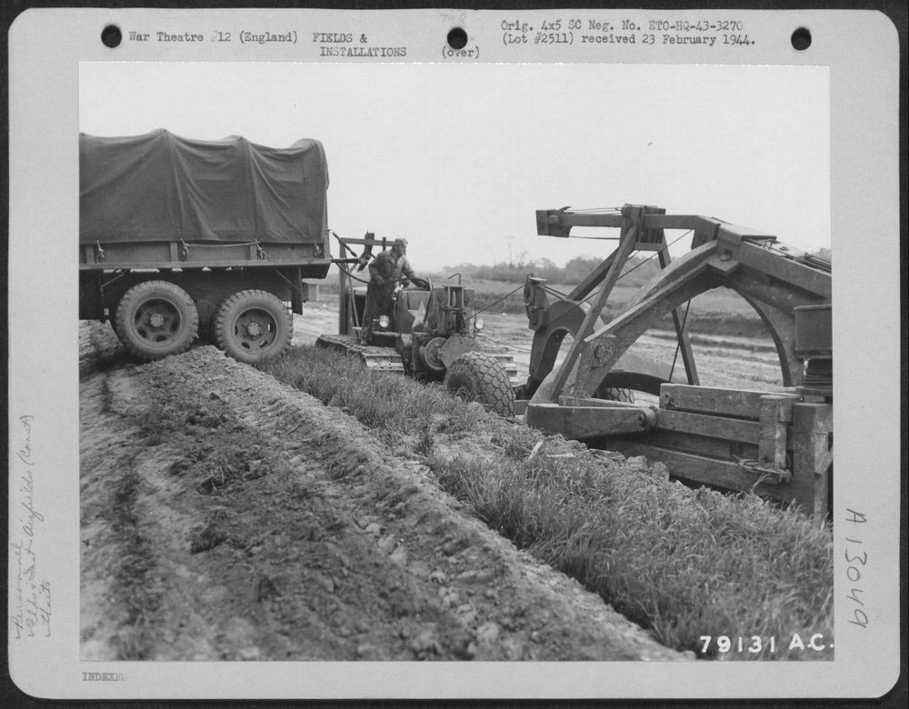 D-7 Tractor At Bournemouth