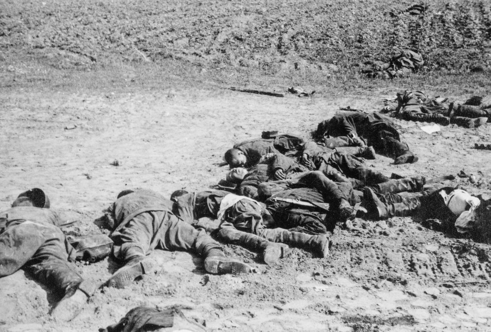 Fallen Soviet soldiers burned to death
