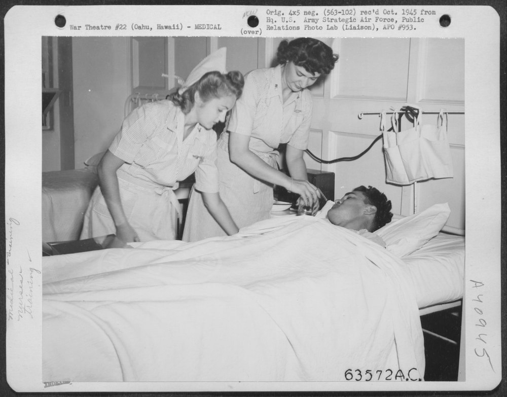 Flight Nurses Trained At Oahu