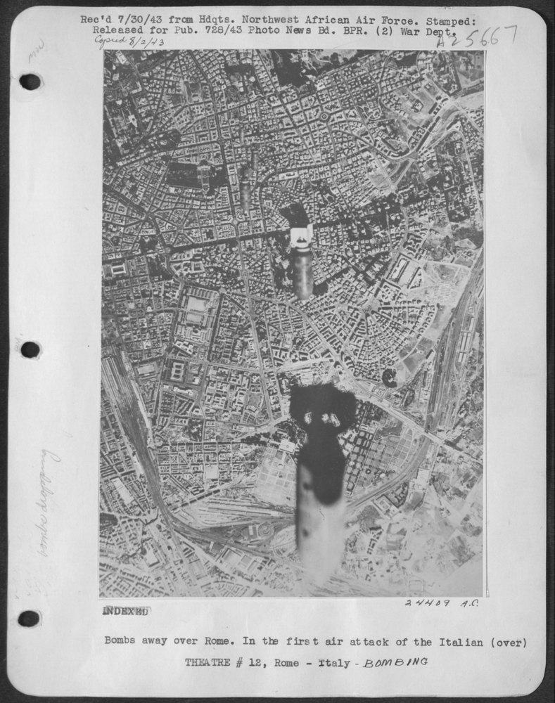 Flying Fortresses bomb Italian centers