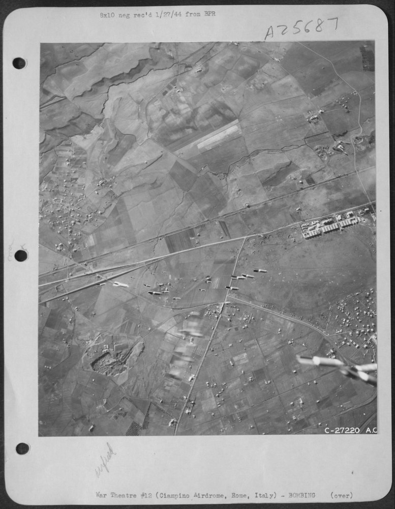 Fragmentation bombs near Rome