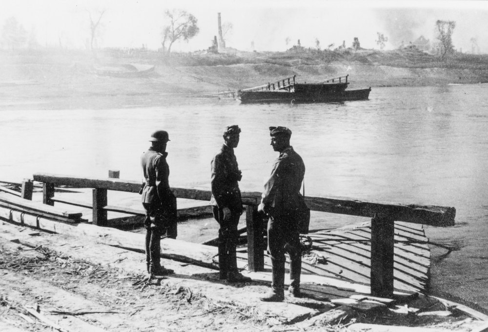 General Lemelsen at the Dnieper River