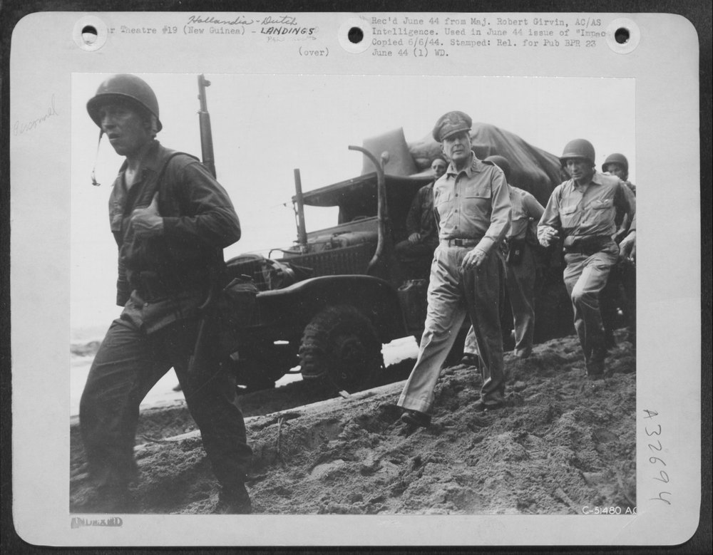 General MacArthur accompanies his troops