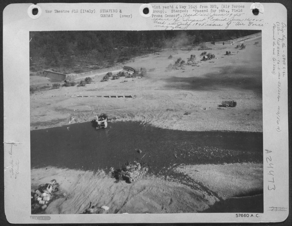 German Army Fleeing In Italy