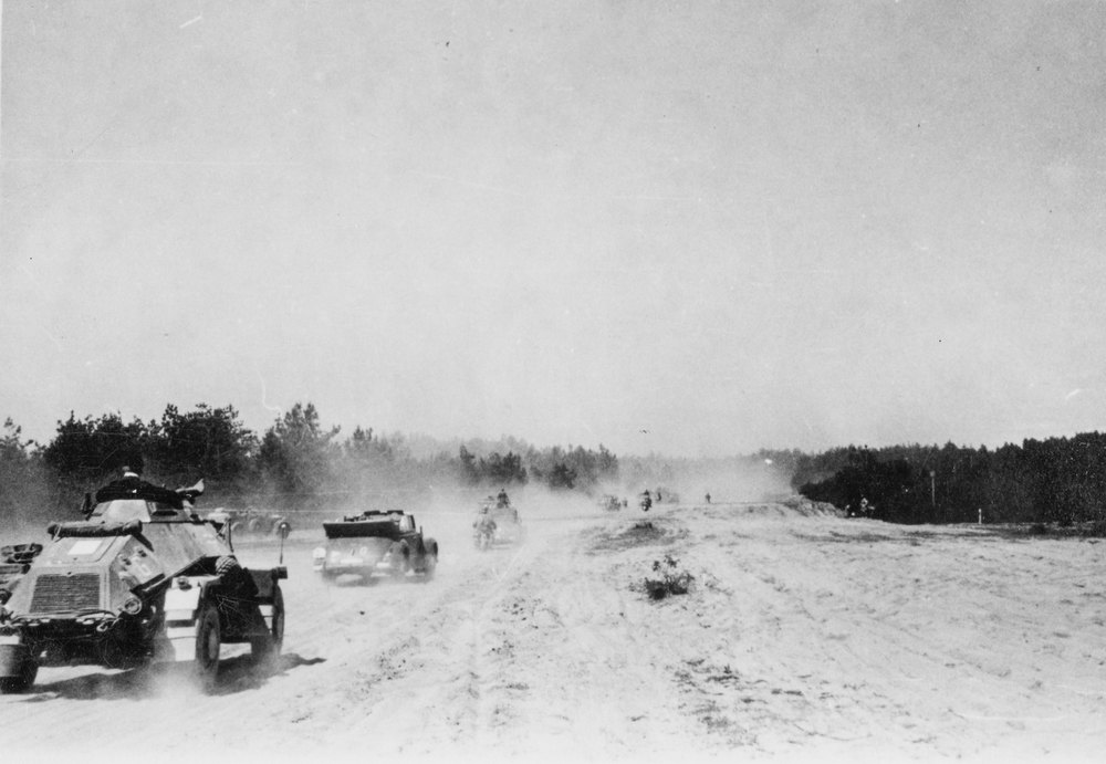 German supply convoy approaching Roznna