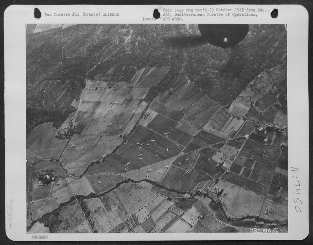 Gliders in Southern France
